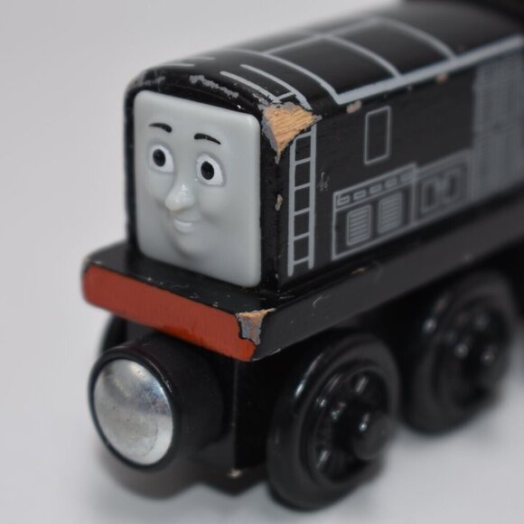 DIESEL Black 2012 - Thomas & Friends Wooden Railway Train Tank Engine Mattel - Picture 3 of 7